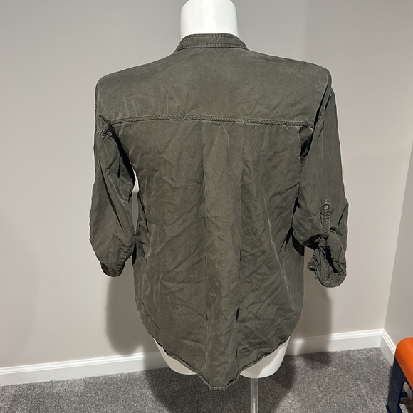 Zara army green button down size small - Picture 3 of 4